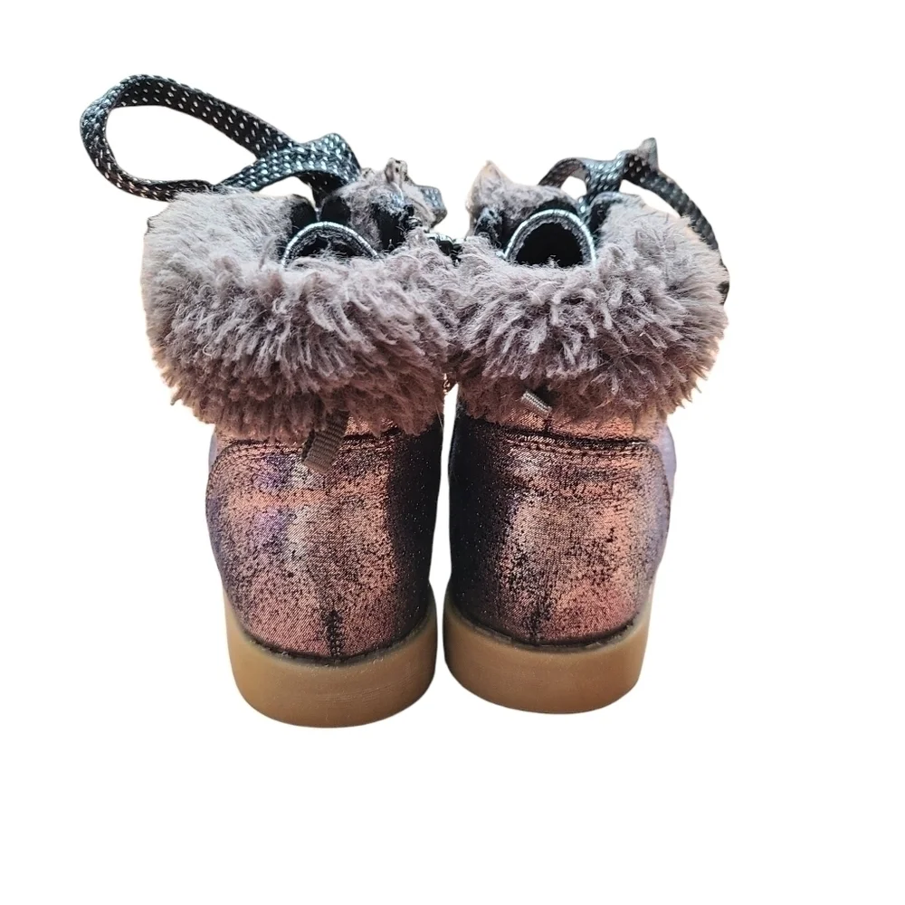 Baby Gap Faux Fur Trim and Sparkle Booties, Size 8 toddler